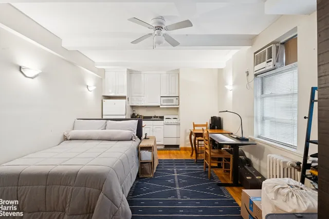 $299,000 | 333 East 43rd Street, Unit 103 | Midtown East
