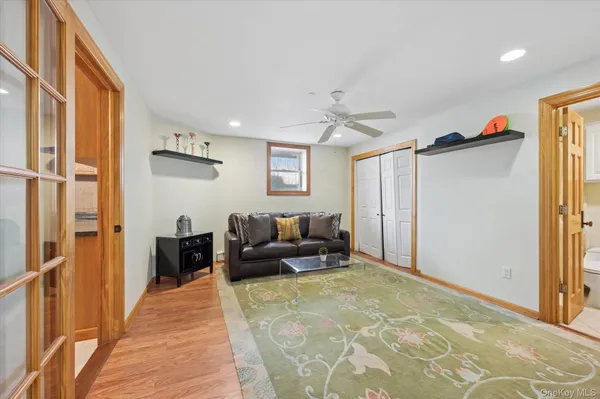 $2,100,000 | 9 Red Creek Circle, Hampton Bays, NY 11946