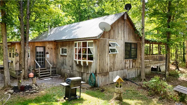 $469,900 | 39245 Hyde Lake Road, Theresa, NY 13691