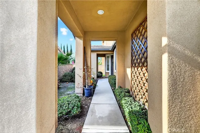 $899,000 | 43901 Running Brook Circle, Temecula, CA 92592