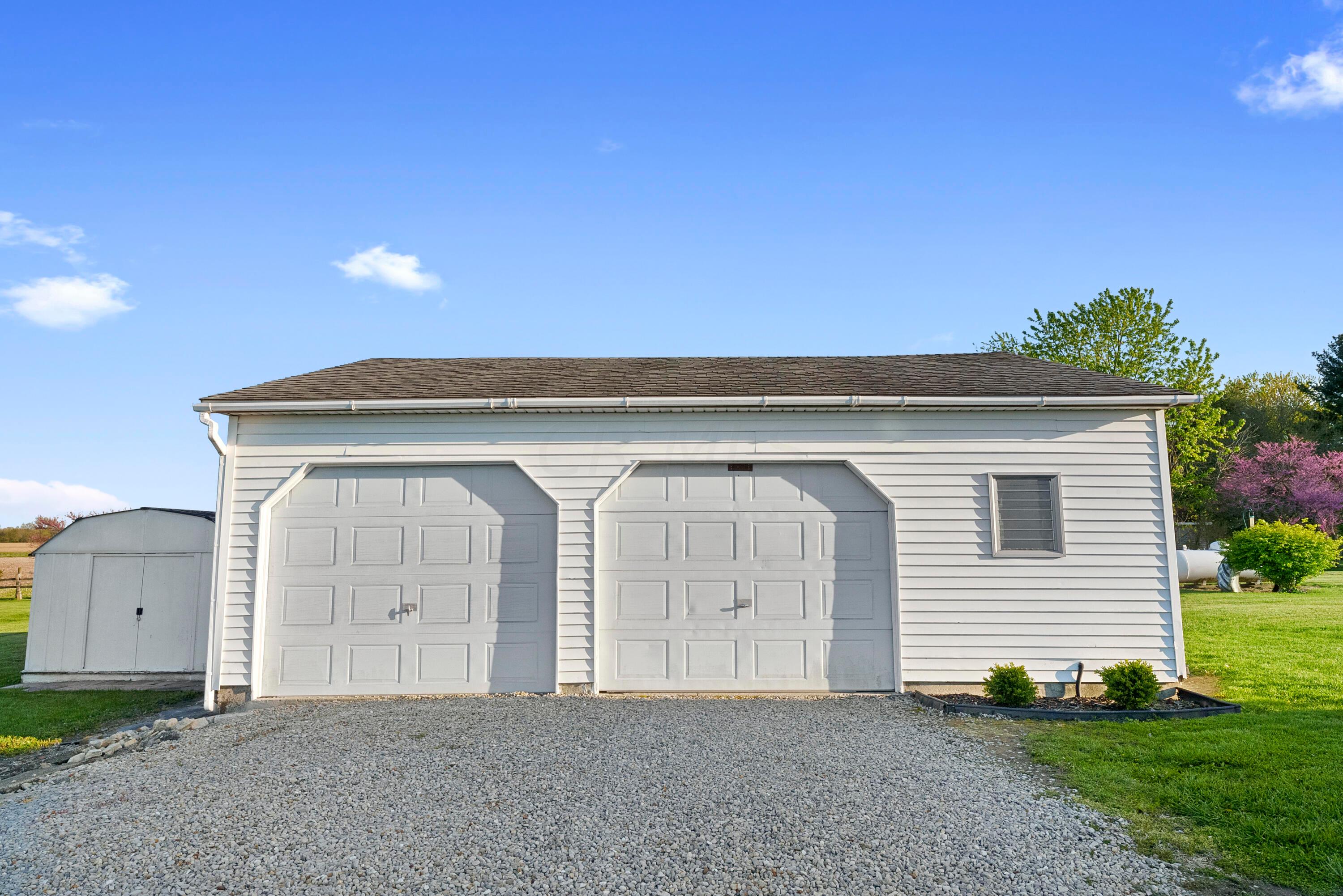 14161 Miller Road Richwood, OH 43344 - Photo 28 of 38 Garage