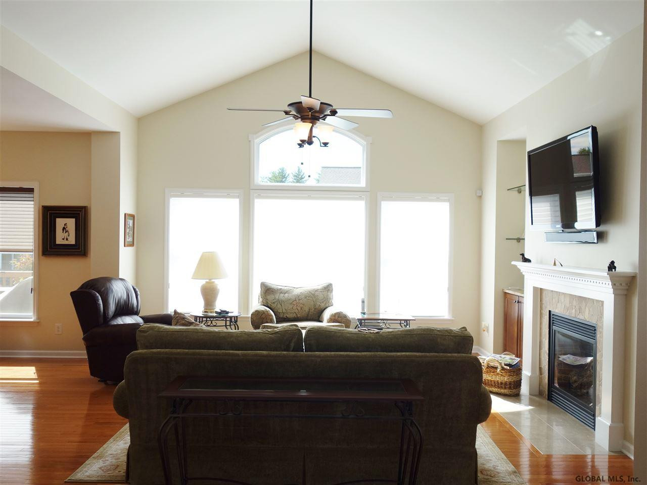 37 Milltowne Road Bethlehem, NY 12077 - Photo 4 of 18 Photo 4