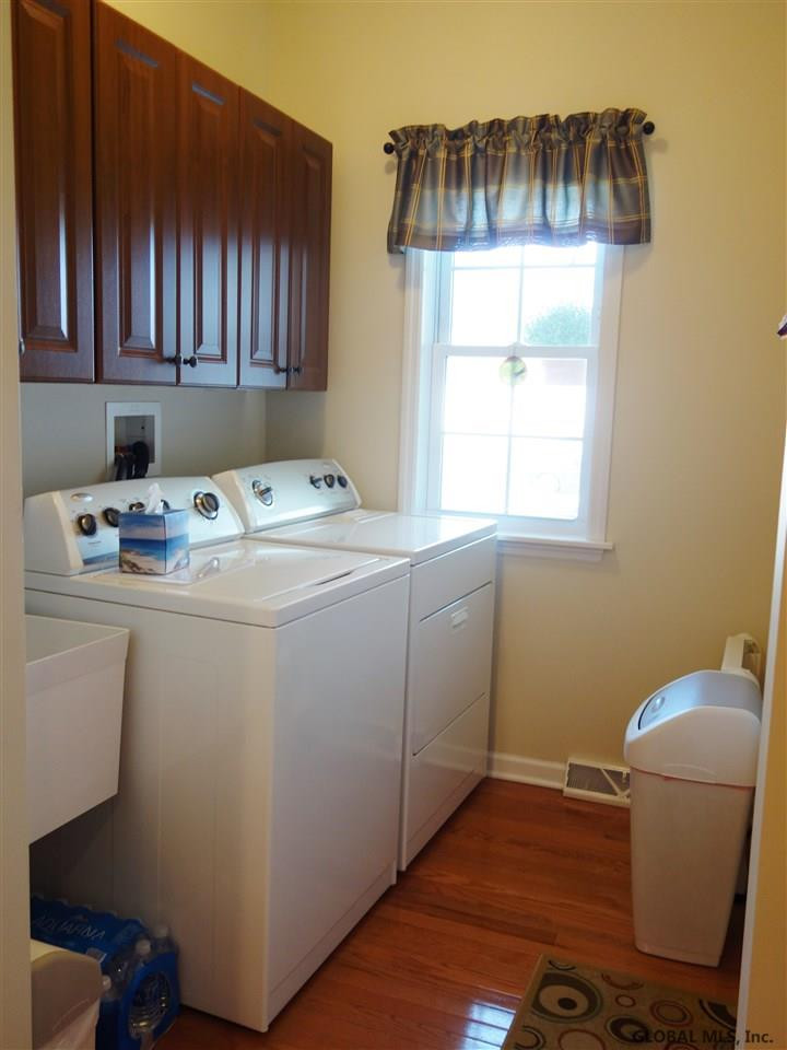 37 Milltowne Road Bethlehem, NY 12077 - Photo 10 of 18 Photo 10