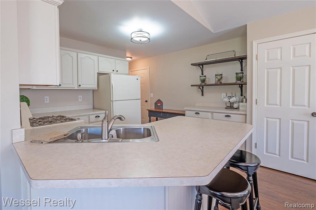 465 Victoria Lane, Unit 9 Romeo, MI 48065 - Photo 6 of 27