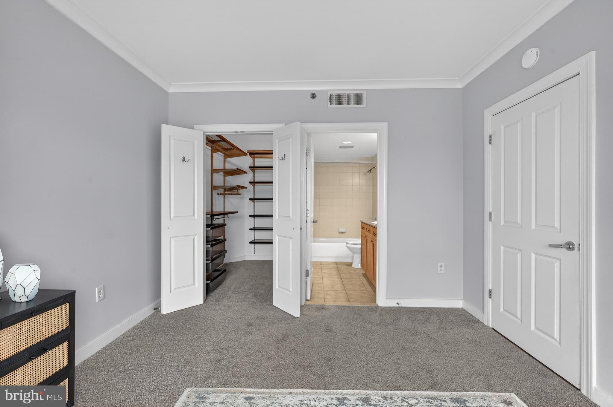 777 7th Street Northwest, Unit 924 Washington, DC 20001 - Photo 8 of 29 virtually staged image