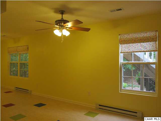3 Highland Road Palmyra, VA 22963 - Photo 24 of 25 a view of a livingroom with window