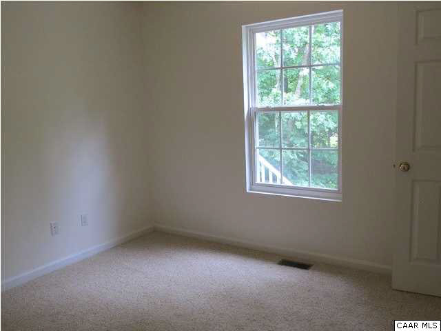 3 Highland Road Palmyra, VA 22963 - Photo 8 of 25 an empty room with a window
