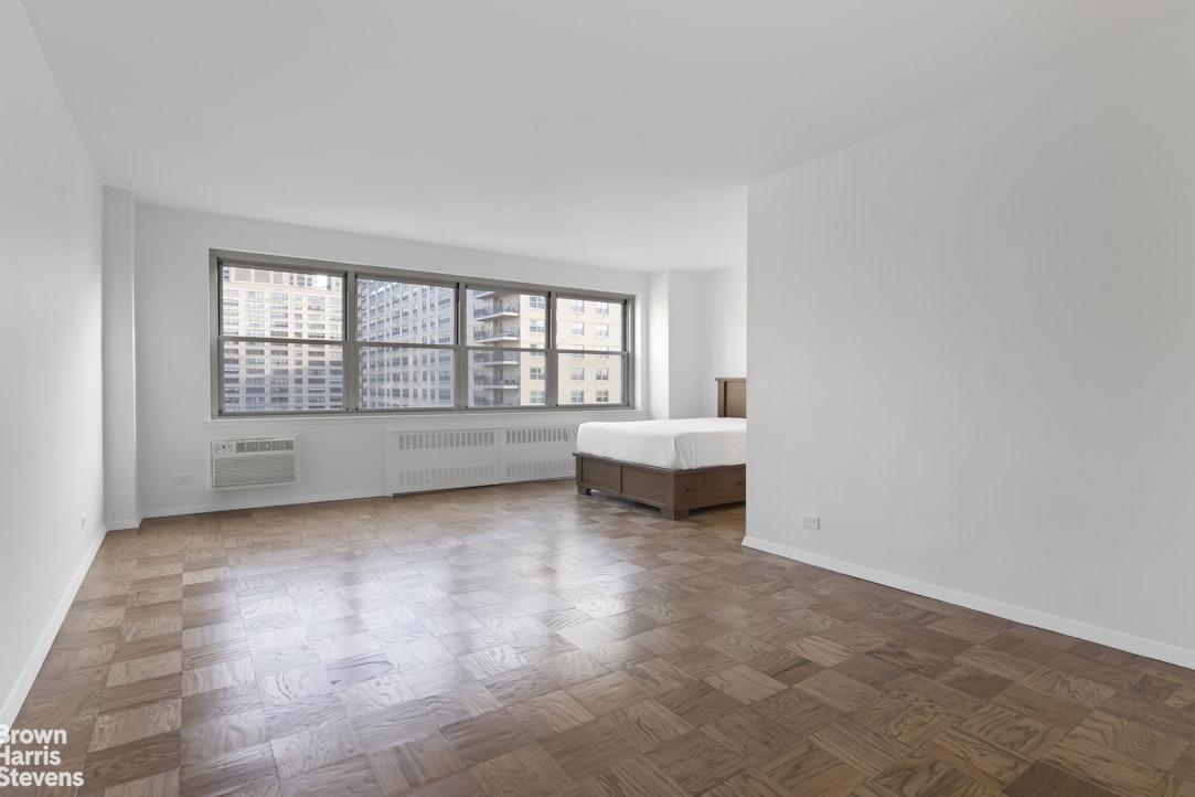165 West End Avenue, Unit 22F Manhattan, NY 10023 - Photo 2 of 15
