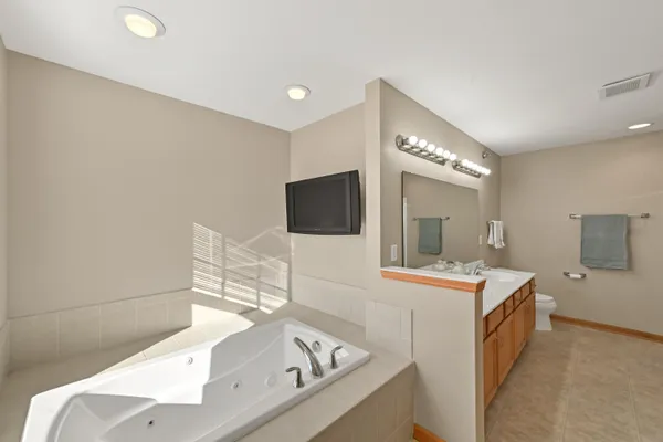 $335,000 | 12248 West Virginia Circle, Unit 7, Franklin, WI 53132