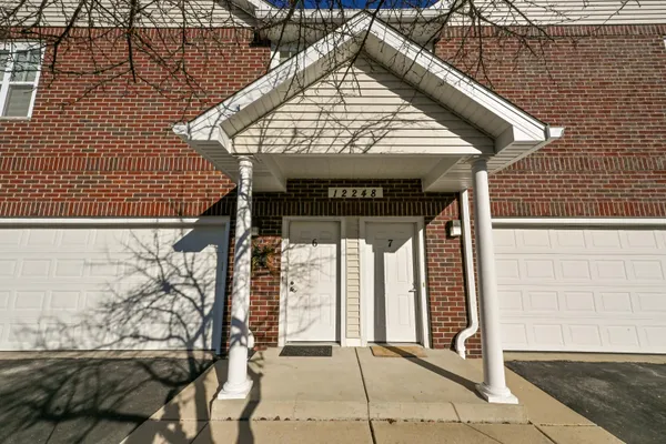 $335,000 | 12248 West Virginia Circle, Unit 7, Franklin, WI 53132