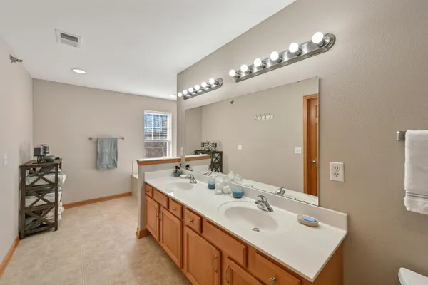 $335,000 | 12248 West Virginia Circle, Unit 7, Franklin, WI 53132