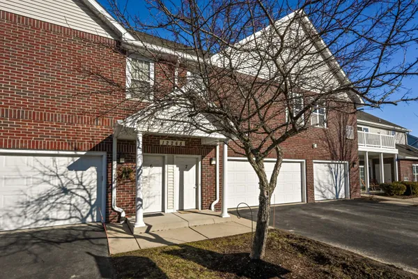 $335,000 | 12248 West Virginia Circle, Unit 7, Franklin, WI 53132