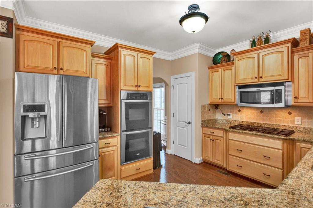 338 Homestead Avenue High Point, NC 27262 - Photo 9 of 25 Gallery Image 9