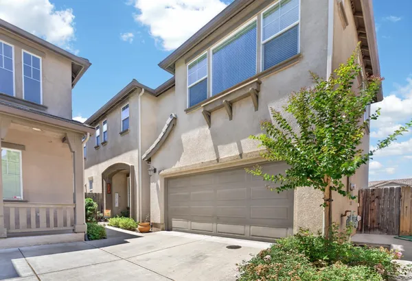 $469,900 | 3840 Purple Finch Lane, Modesto, CA 95355