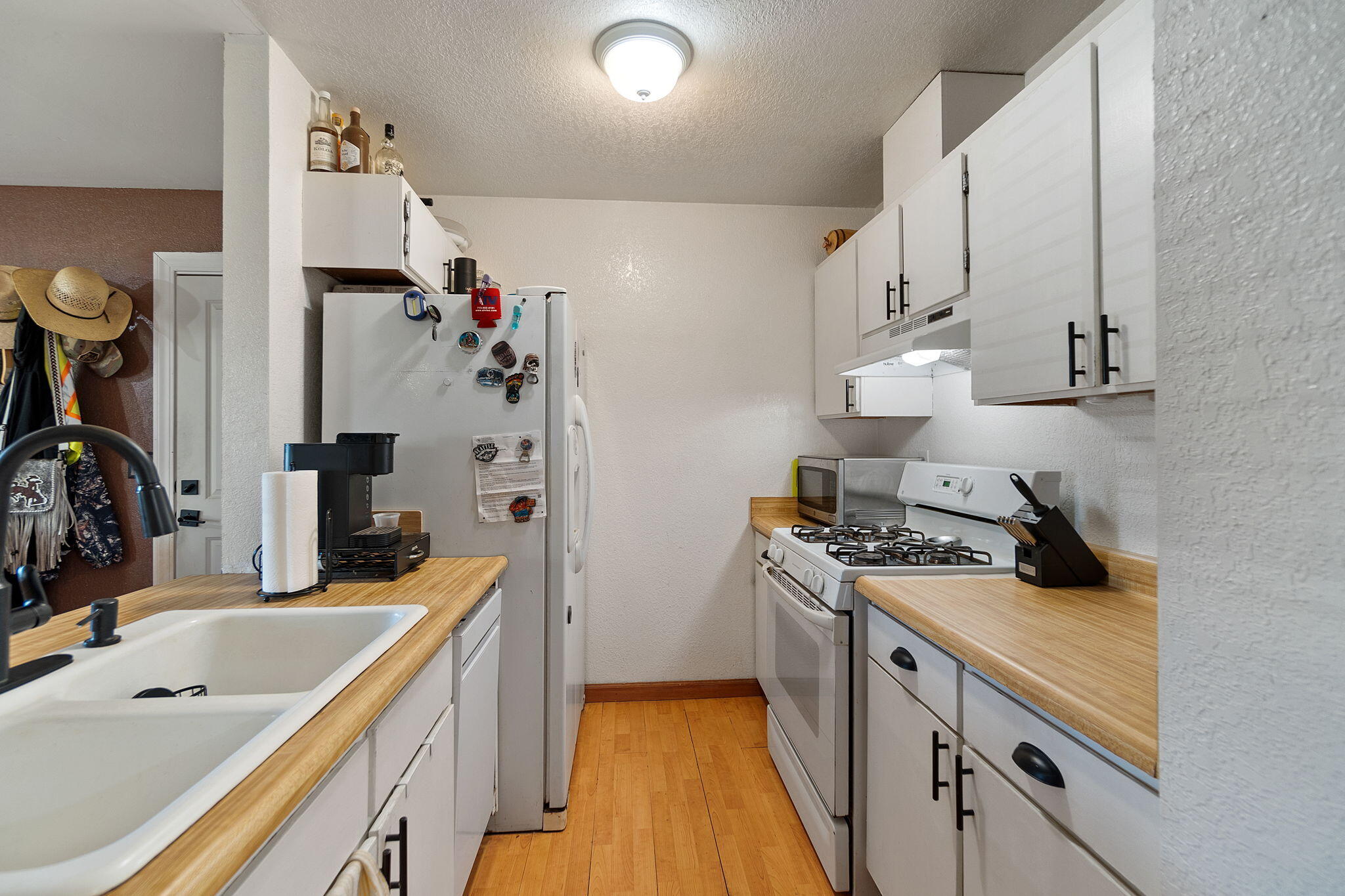 1971 Spruce Circle Anderson, CA 96007 - Photo 12 of 30 a kitchen with cabinets a sink and appliances