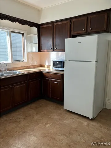 $1,500 | 37 Abbottsford Place, Buffalo, NY 14213