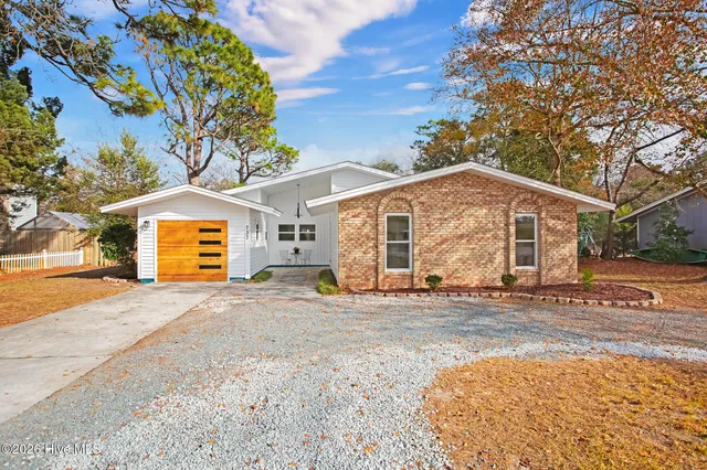 $459,000 | 737 Silver Lake Road, Wilmington, NC 28412