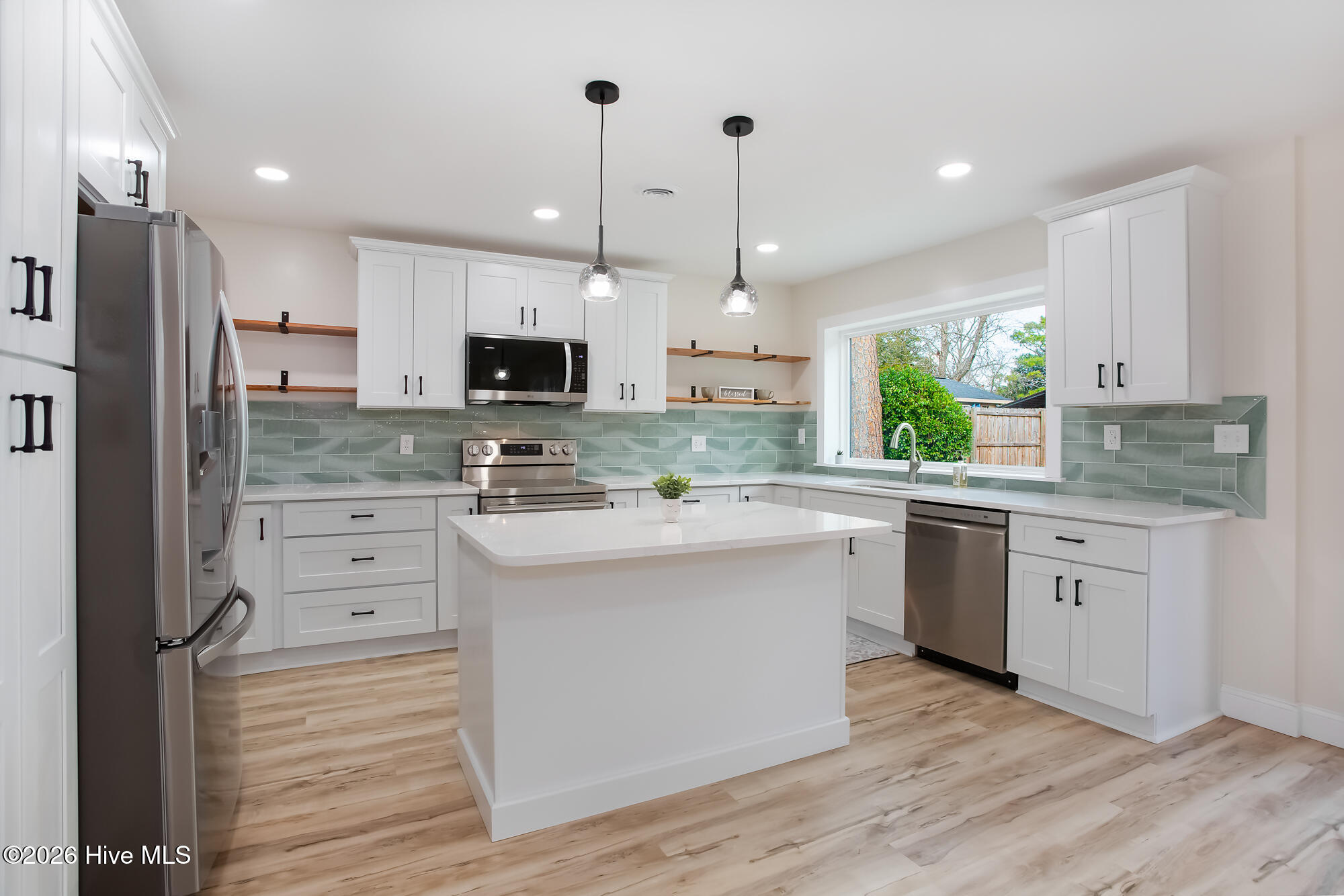 737 Silver Lake Road Wilmington, NC 28412 - Photo 6 of 29 7N4A6080