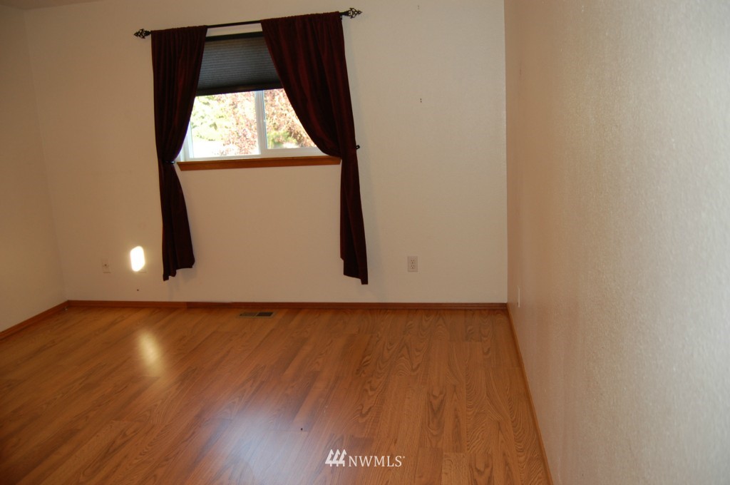 6840 187th Avenue Southwest Rochester, WA 98579 - Photo 8 of 15