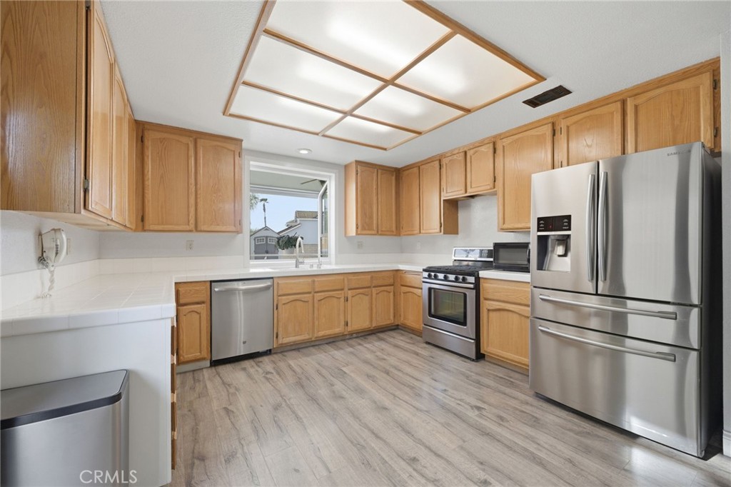 19963 Nipoma Court Riverside, CA 92508 - Photo 13 of 45