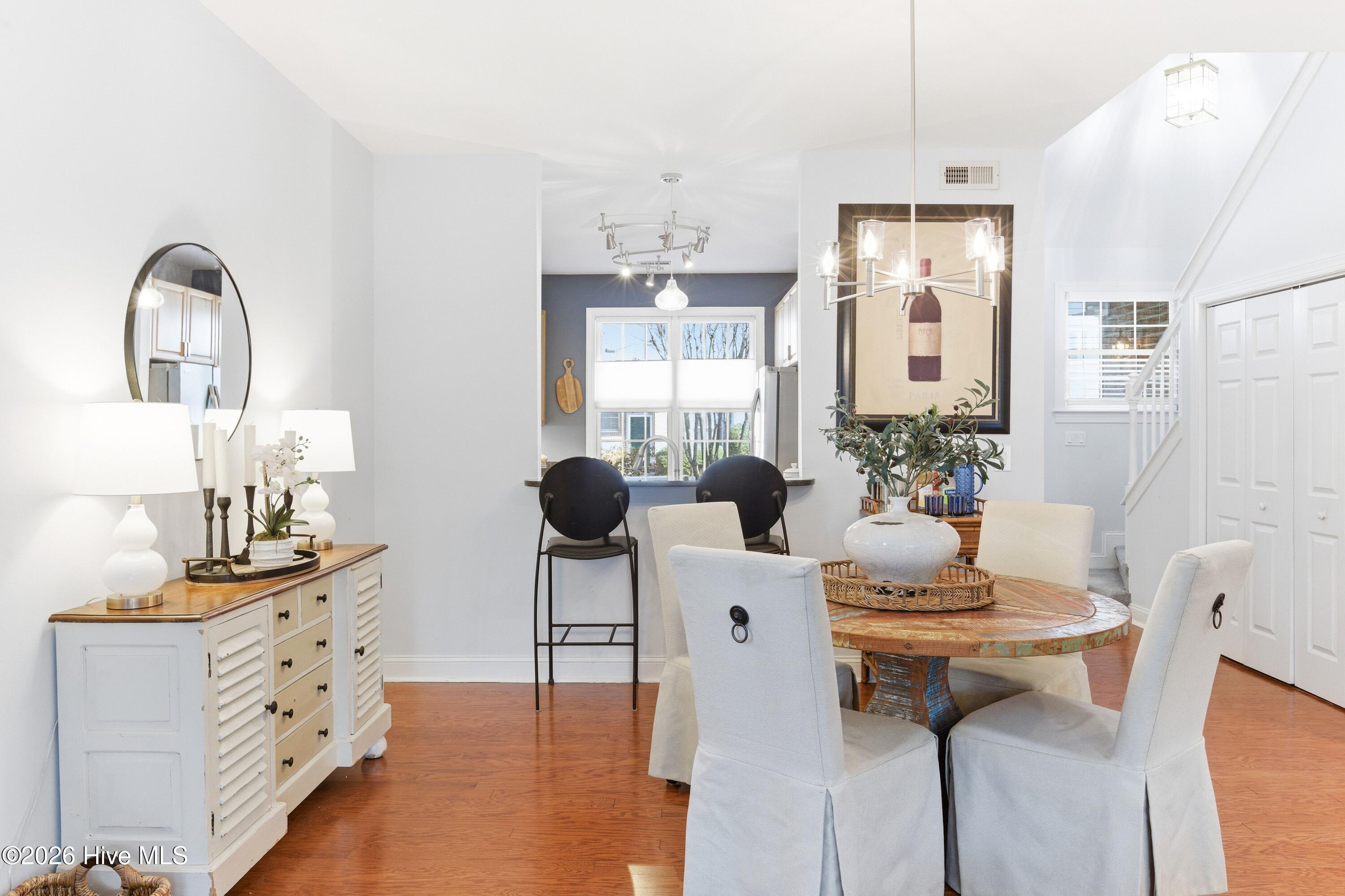233 Racine Drive, Unit 48 Wilmington, NC 28403 - Photo 6 of 15 006_233_racine_drive_unit-06_513