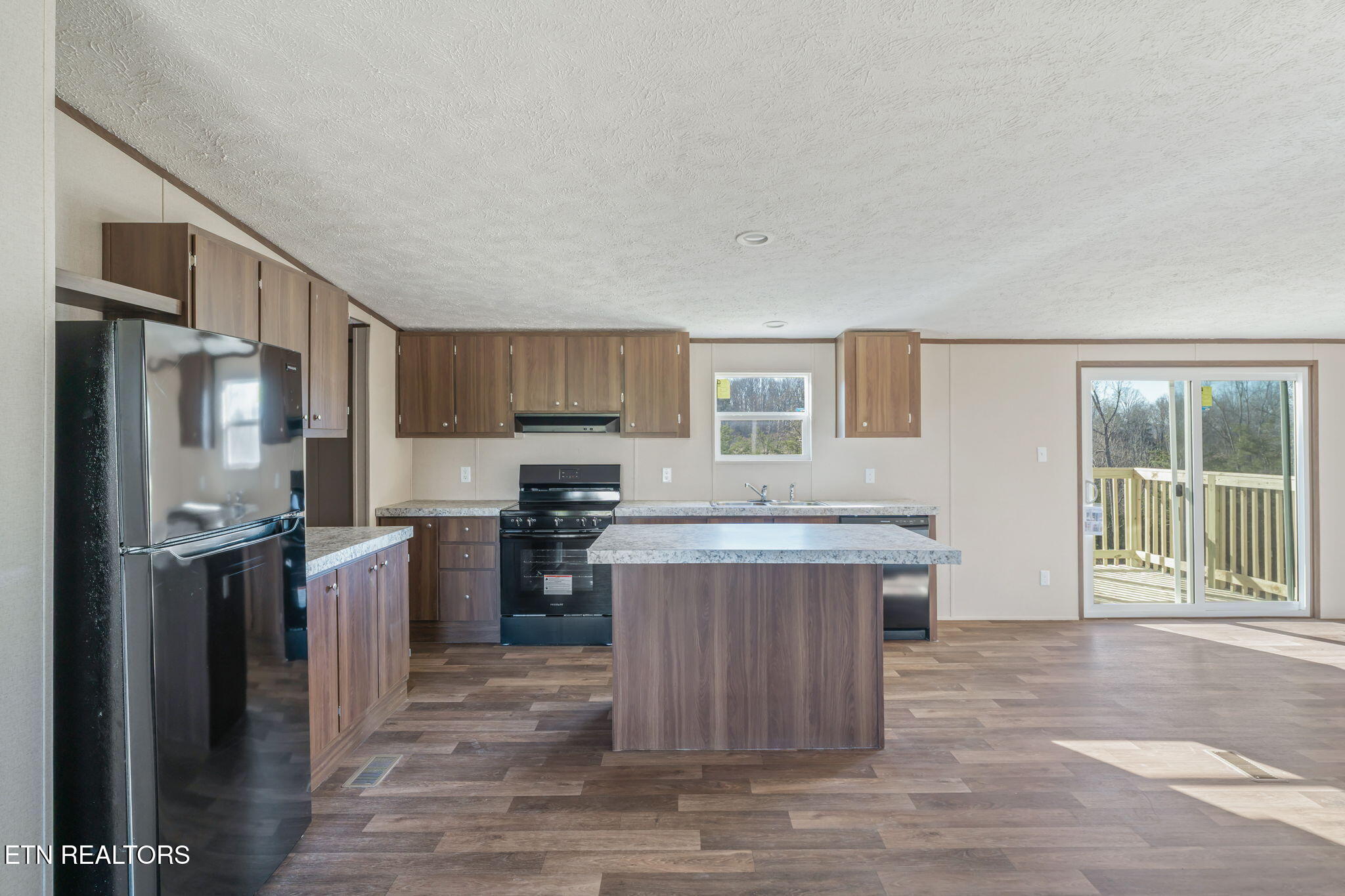 253 Laura Boling Loop Road Strawberry Plains, TN 37871 - Photo 20 of 41 19