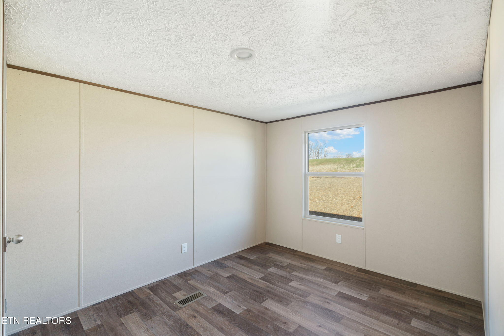 253 Laura Boling Loop Road Strawberry Plains, TN 37871 - Photo 31 of 41 28