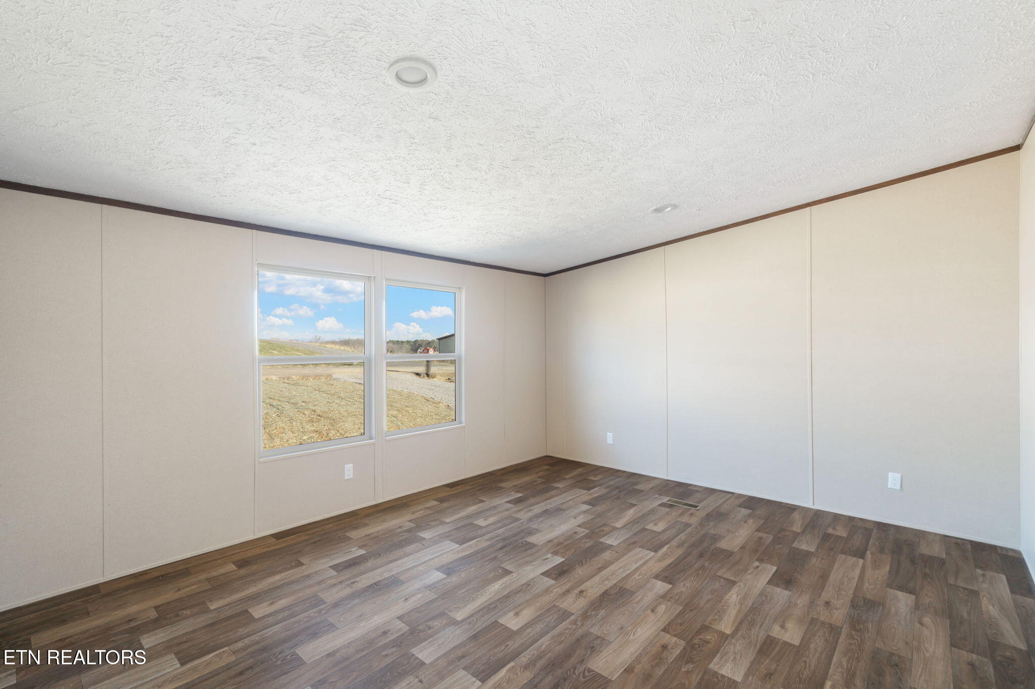 253 Laura Boling Loop Road Strawberry Plains, TN 37871 - Photo 36 of 41 31