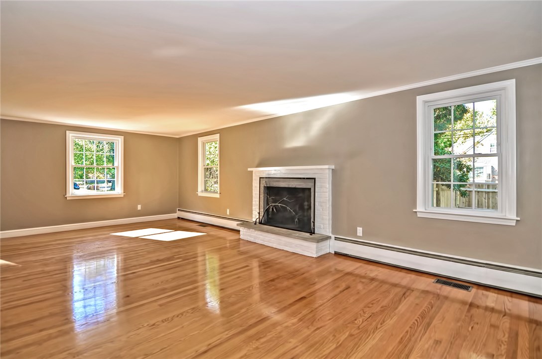 31 Lee Road Barrington, RI 02806 - Photo 18 of 40