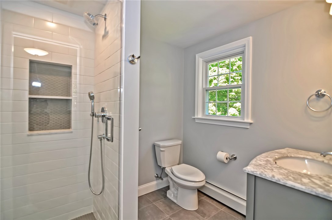 31 Lee Road Barrington, RI 02806 - Photo 28 of 40