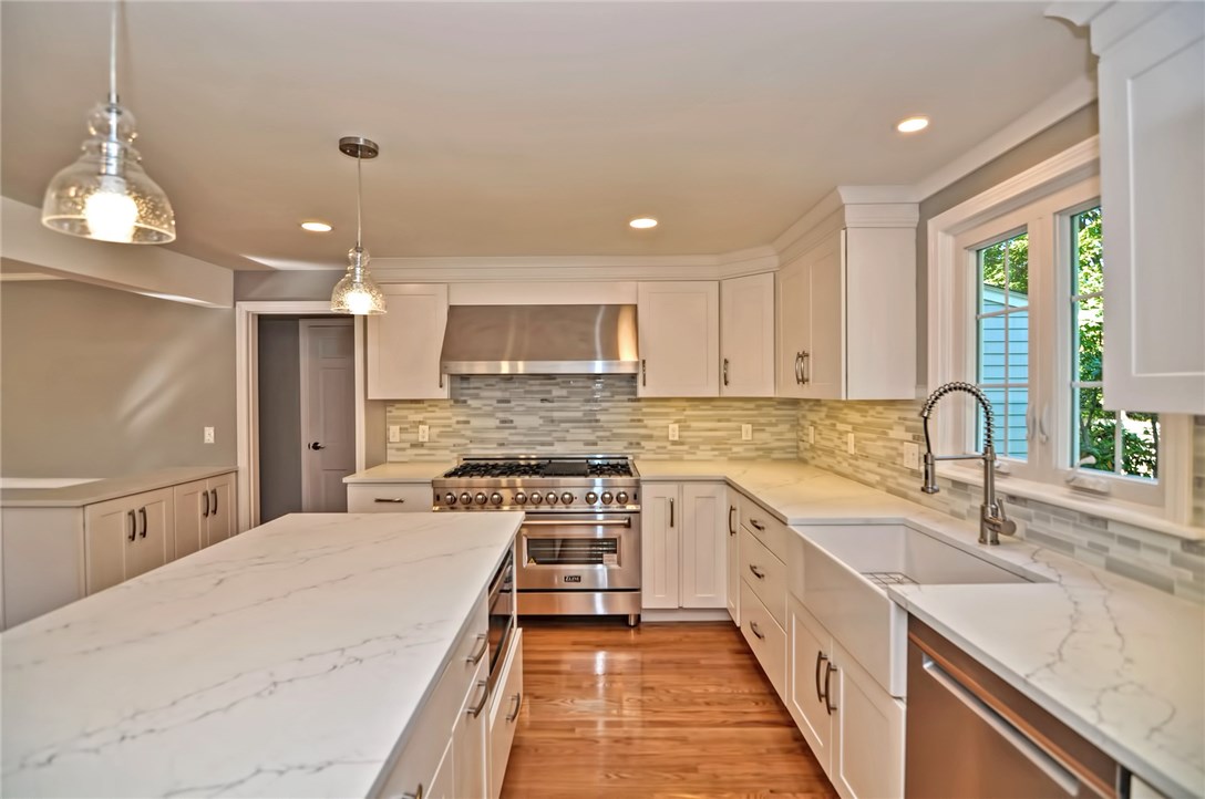 31 Lee Road Barrington, RI 02806 - Photo 7 of 40