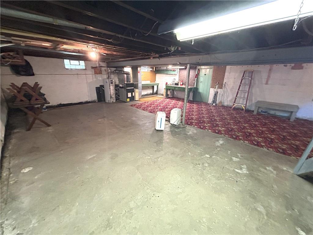 7831 Ridge Road Natrona Heights, PA 15065 - Photo 23 of 39 a view of room