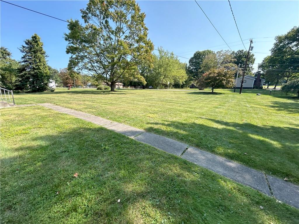 7831 Ridge Road Natrona Heights, PA 15065 - Photo 4 of 39 a view of a green field