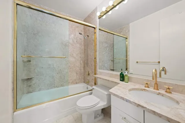 $1,700,000 | 301 West 57th Street, Unit 27A | Hell's Kitchen