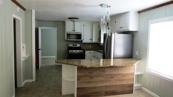 $1,200 | 2224 30th Street, Galveston, TX 77550