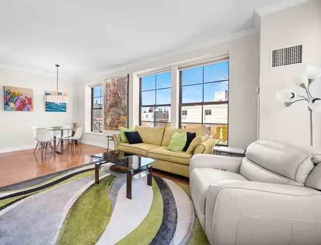 $5,200 | 519 Harrison Avenue, Unit D613, Boston, MA 02118