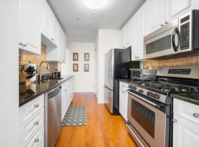 $5,200 | 519 Harrison Avenue, Unit D613, Boston, MA 02118