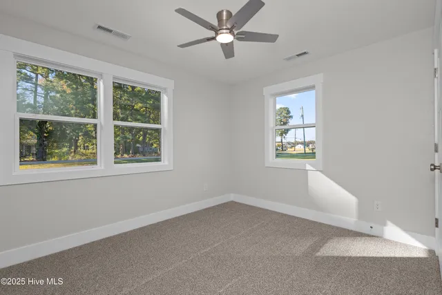 $359,000 | 329 Poyners Road, Moyock, NC 27958