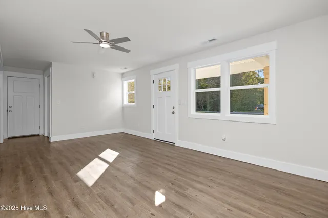 $359,000 | 329 Poyners Road, Moyock, NC 27958