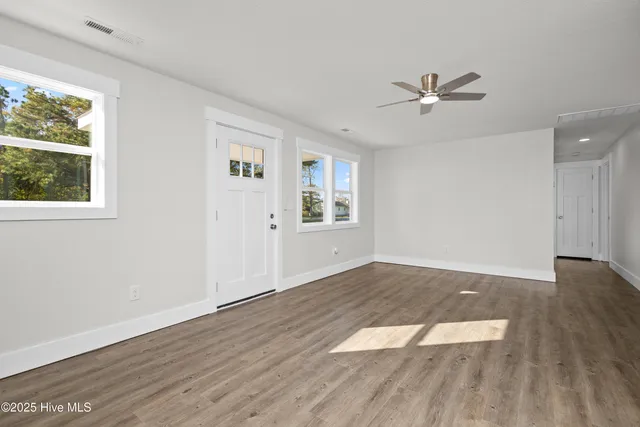 $359,000 | 329 Poyners Road, Moyock, NC 27958