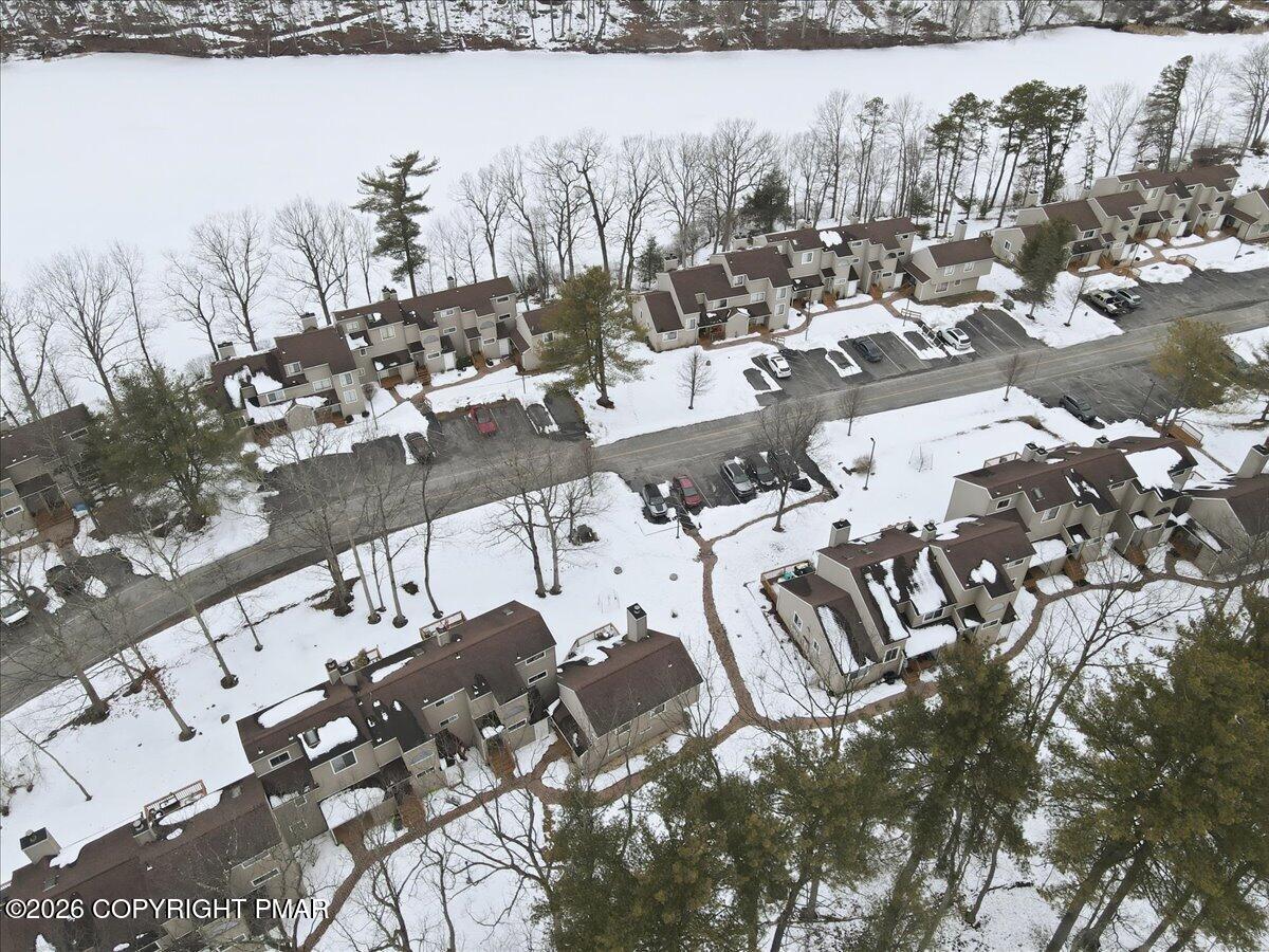 3322 Windermere Drive Bushkill, PA 18324 - Photo 44 of 52 a view of city and mountain