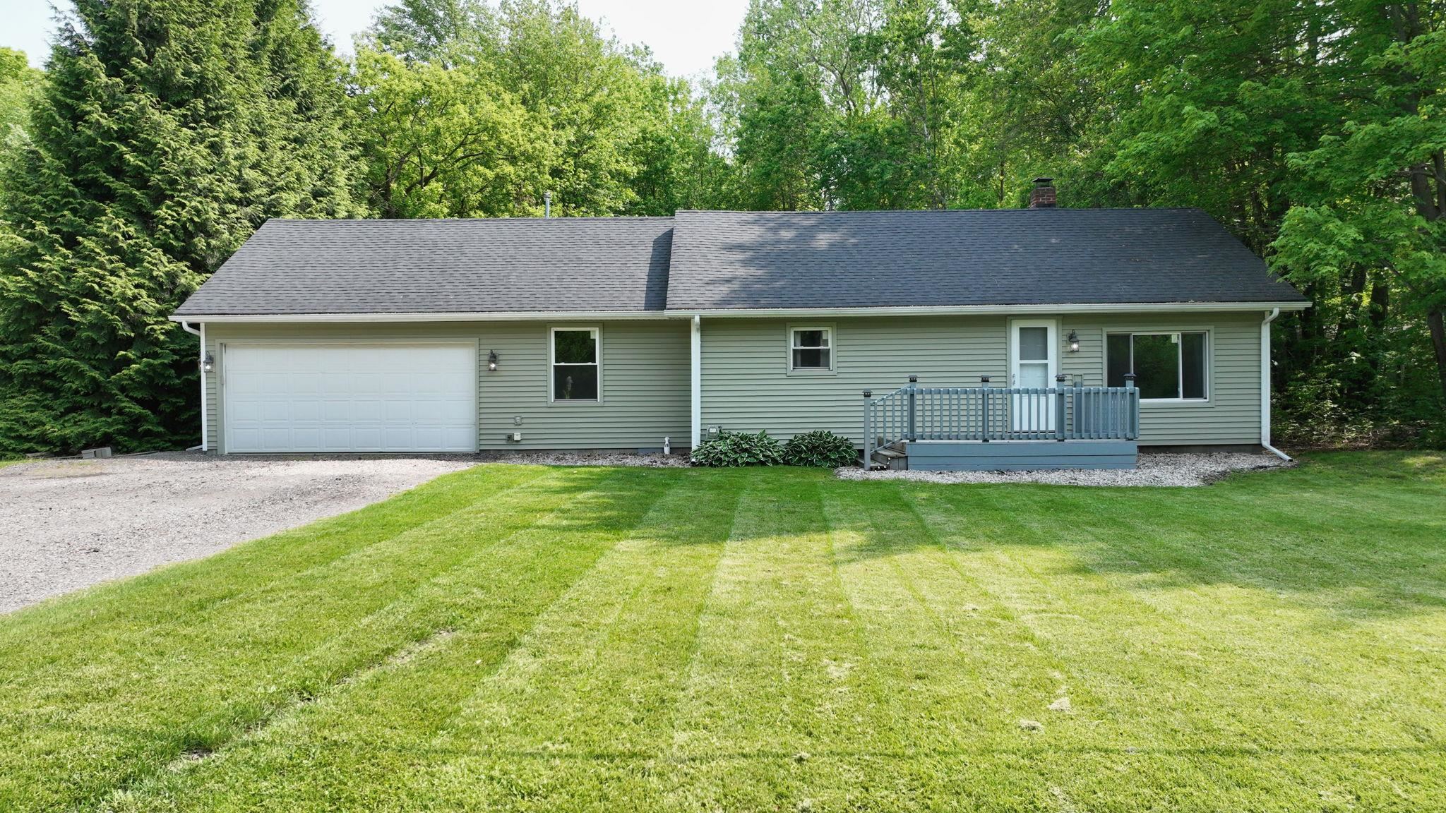 3556 East Burt Road Burt, MI 48417 - Photo 1 of 44 50177000-cd1749ab-ca4e-4ba4-85c6-8c5825b5ede5.JPG
