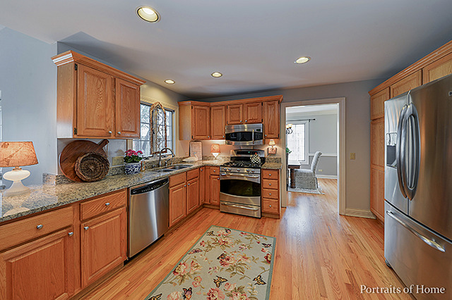 1007 North Cross Street Wheaton, IL 60187 - Photo 8 of 24