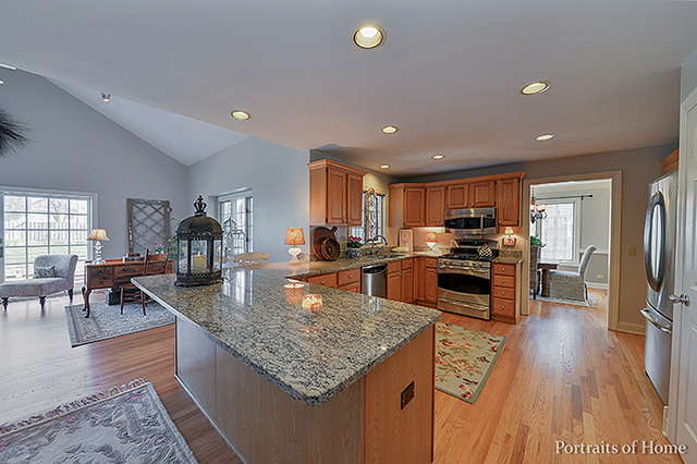 1007 North Cross Street Wheaton, IL 60187 - Photo 9 of 24