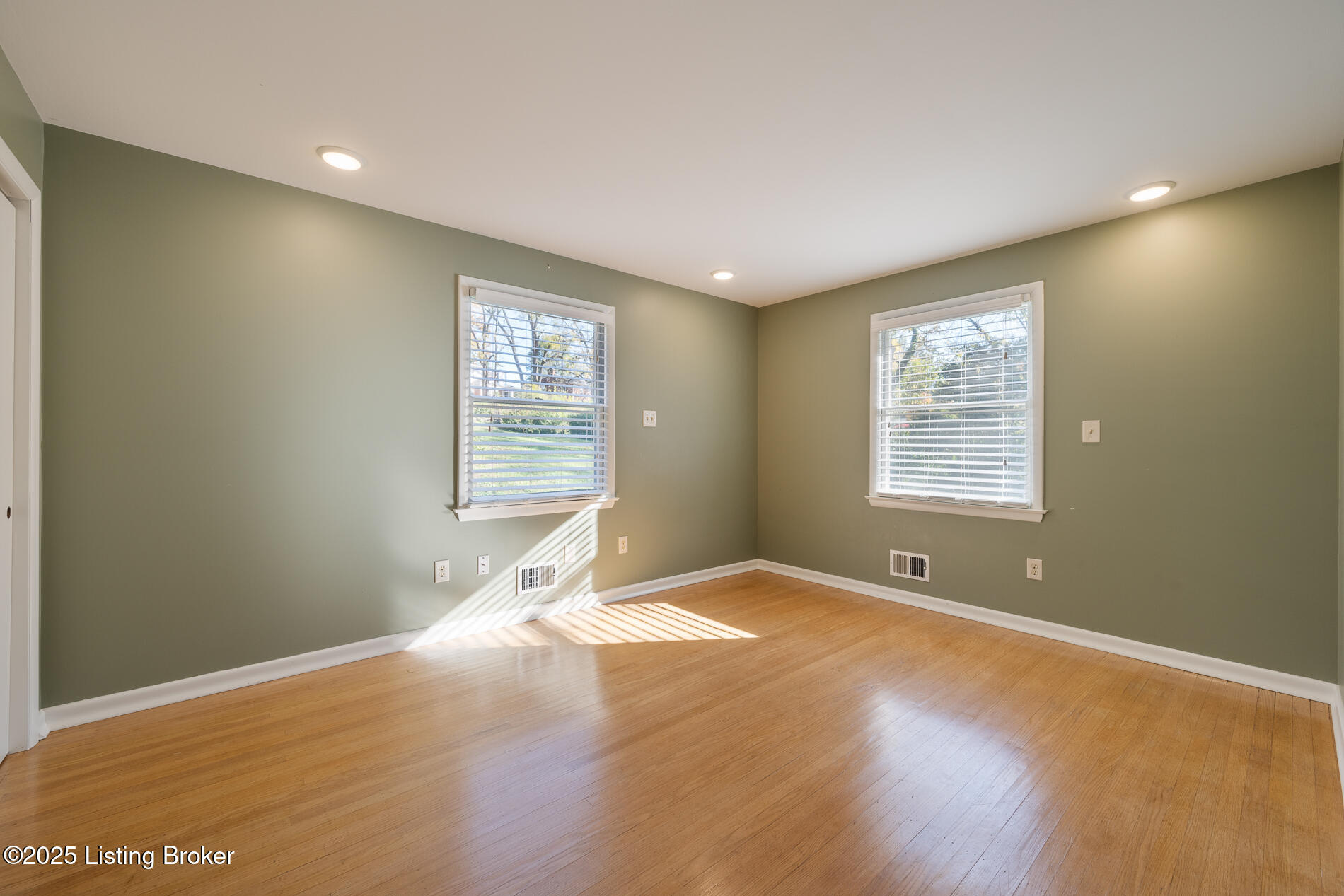 3106 Haddon Road Louisville, KY 40241 - Photo 34 of 53 3106 Haddon Rd-32