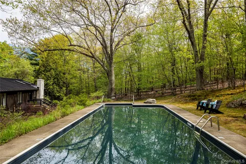 $1,150,000 | 1 Van Bueran Drive, Hillsdale, NY 12529