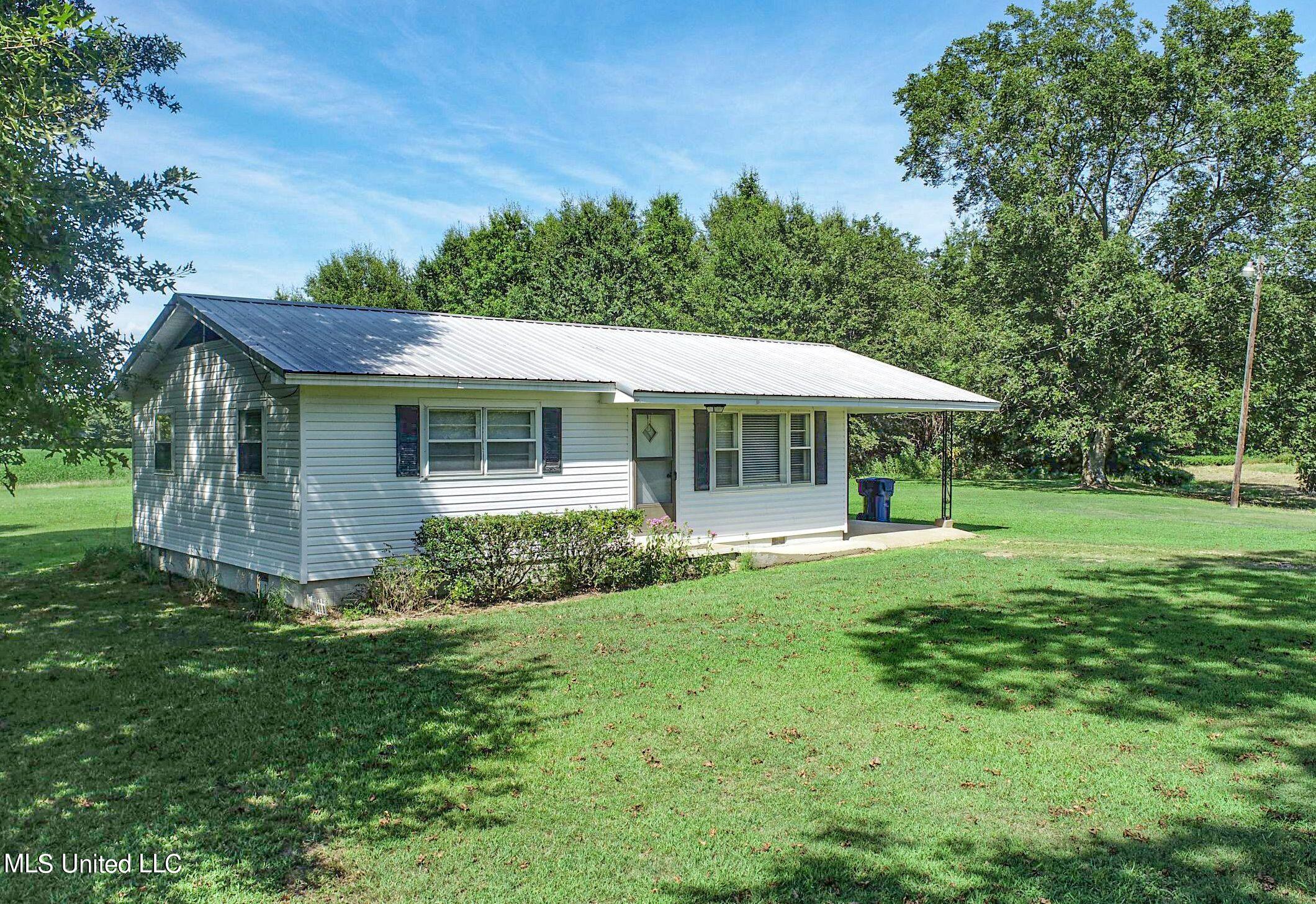 1377 Gin Road Batesville, MS 38606 - Photo 16 of 75 1barrom18