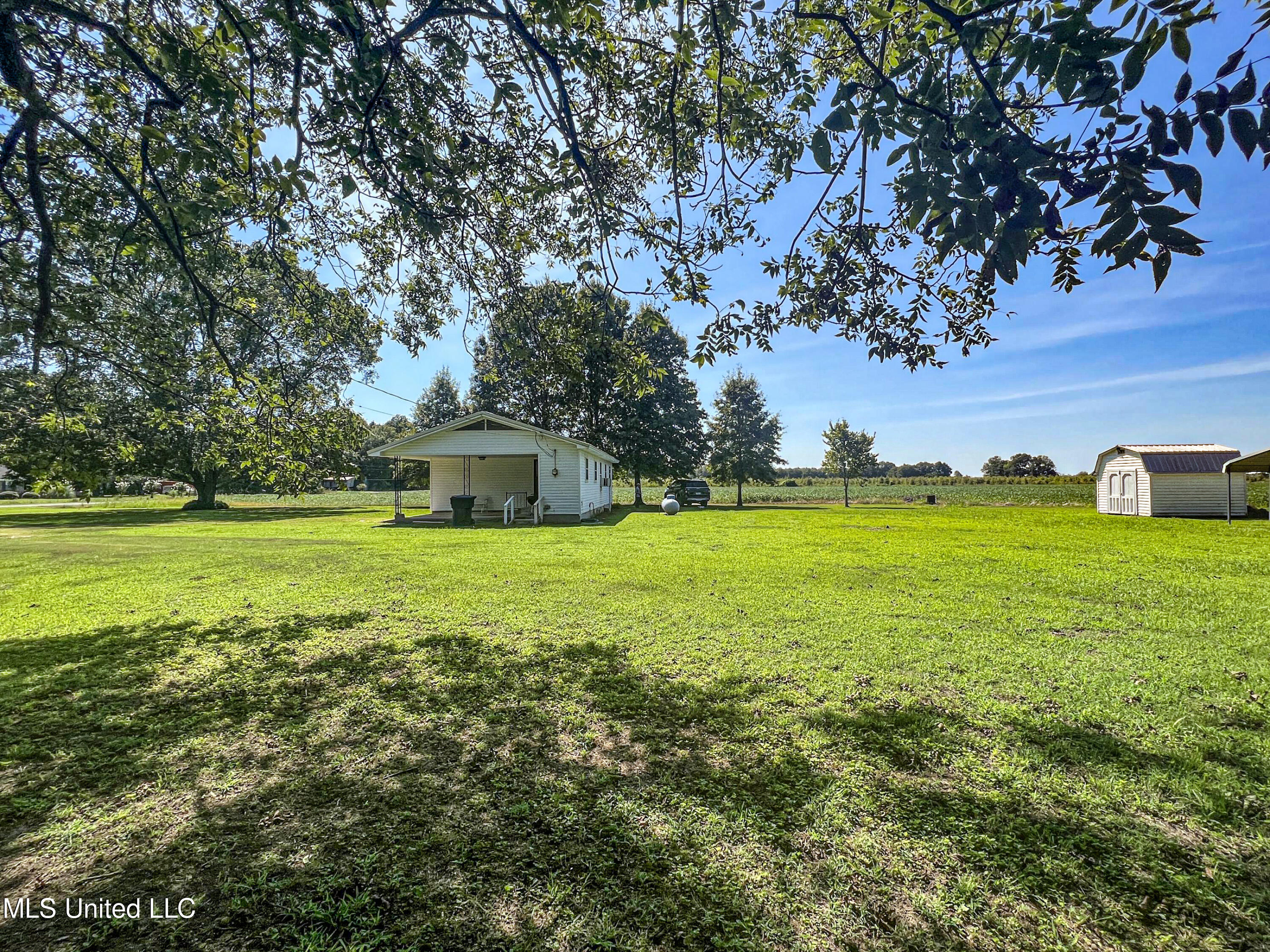 1377 Gin Road Batesville, MS 38606 - Photo 25 of 75 barrom14