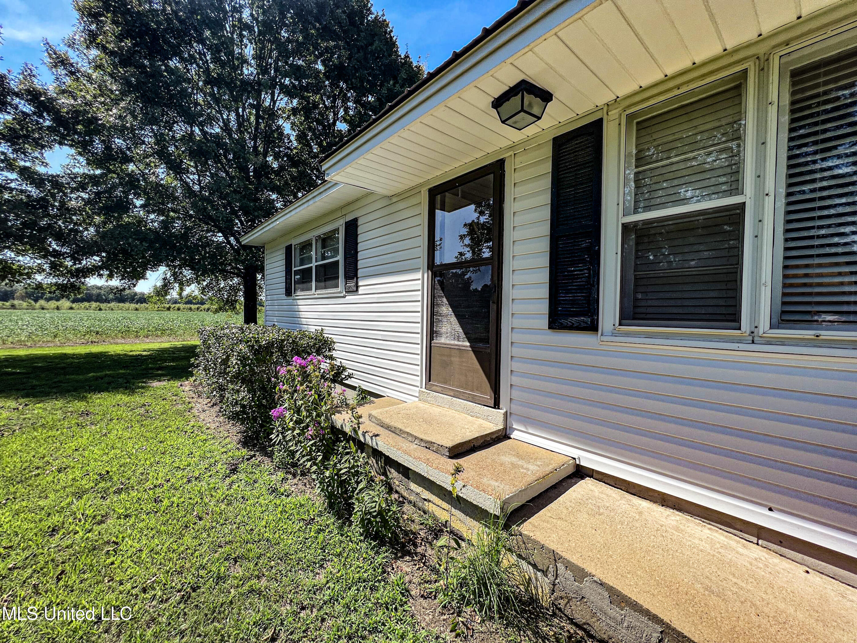 1377 Gin Road Batesville, MS 38606 - Photo 36 of 75 barrom45