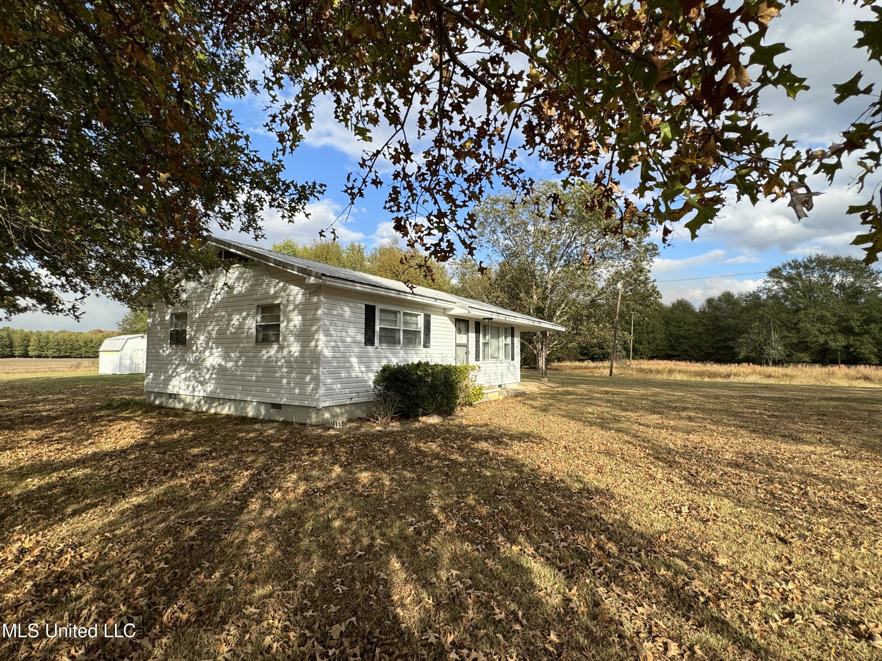 1377 Gin Road Batesville, MS 38606 - Photo 10 of 75 IMG_0425